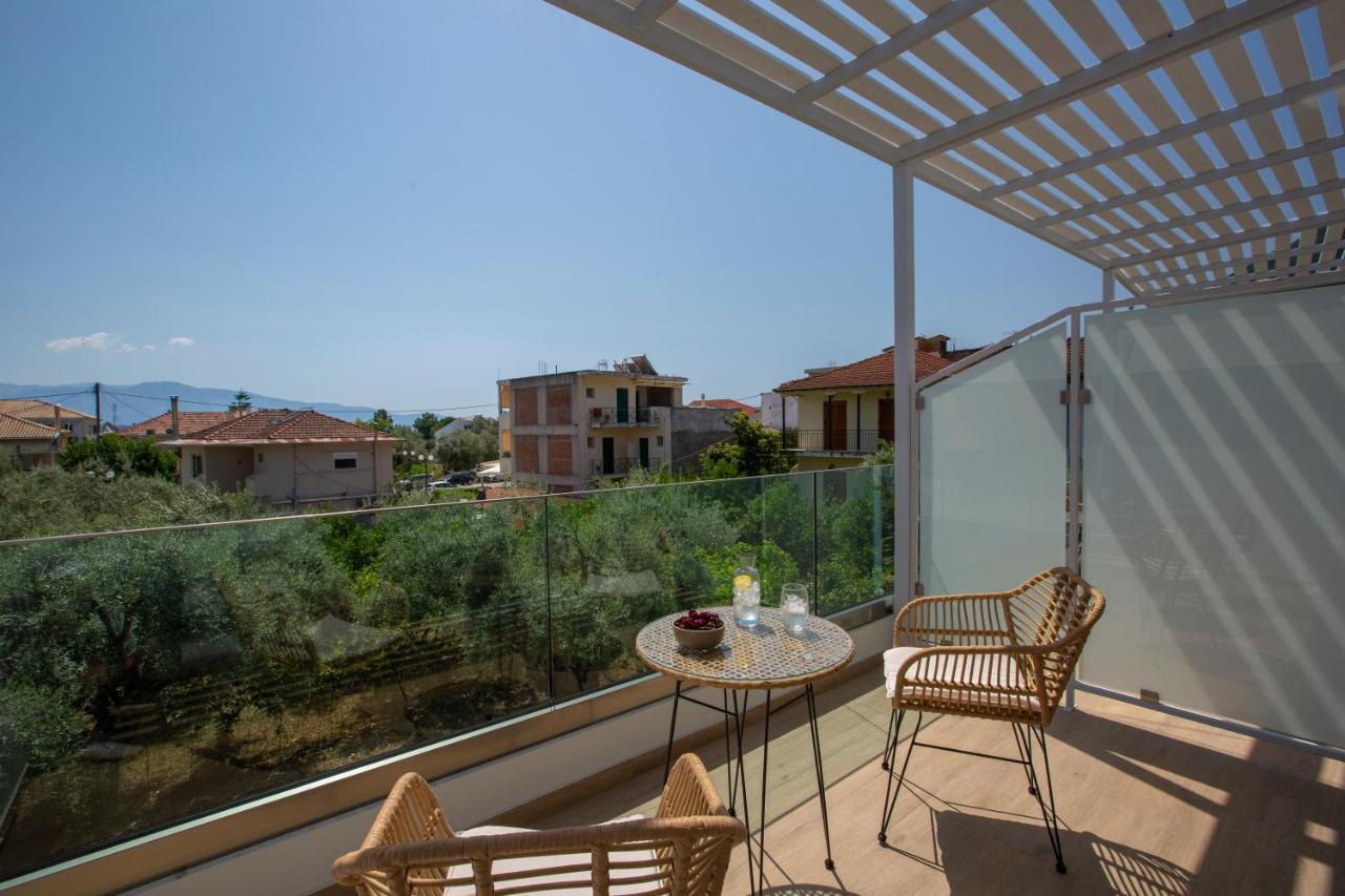Elianthi Luxury Apartments Nikiana Esterno foto
